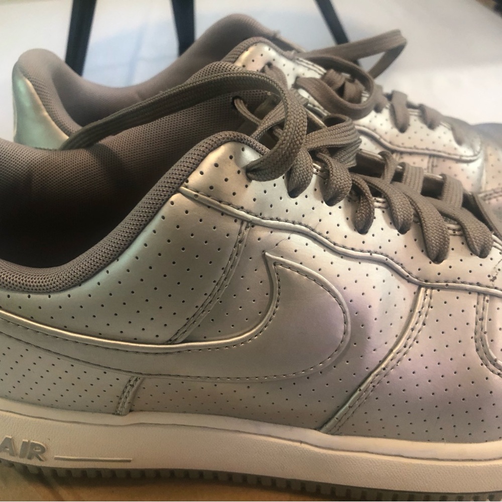 Nike low